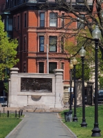 Pathway to the Founders entrance.