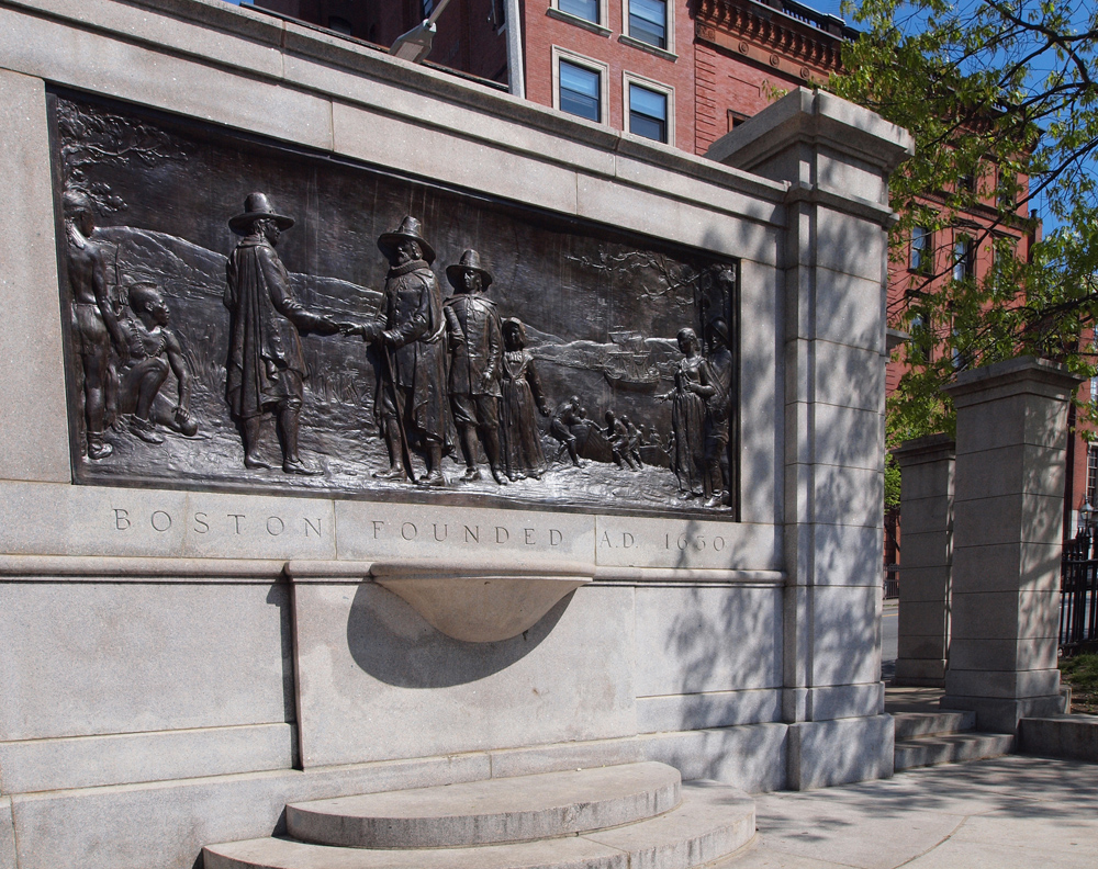 Founders entrance way to the Common.